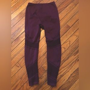 Fabletics Women’s leggings small burgundy full length